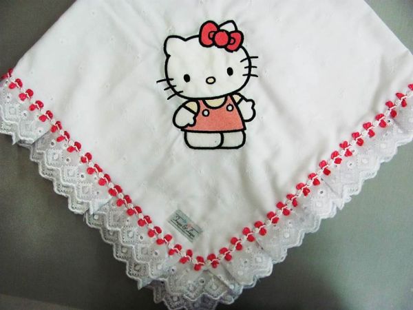 Manta em laise Hello Kitty